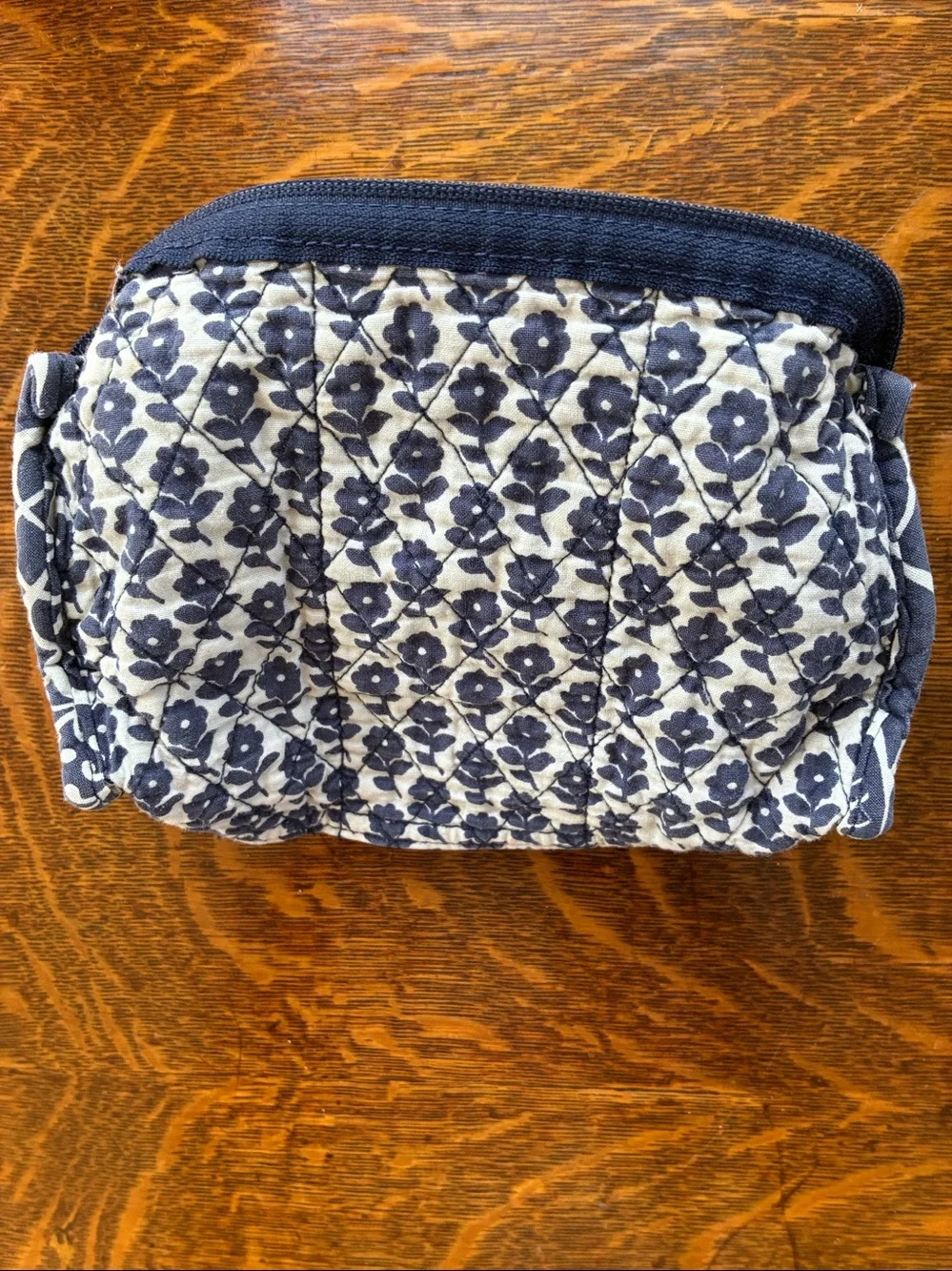 Vera Bradley Twirly Birds makeup bag navy discontinued style!